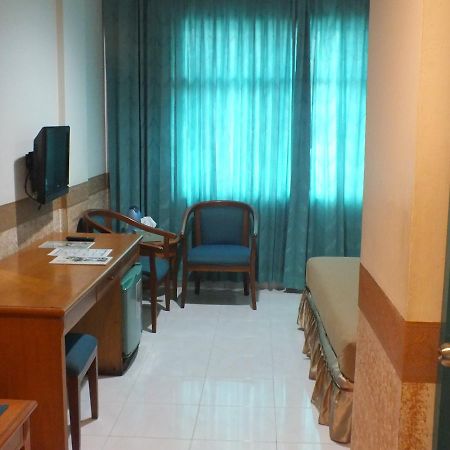 Hotel Puri Kwitang Giacarta Esterno foto