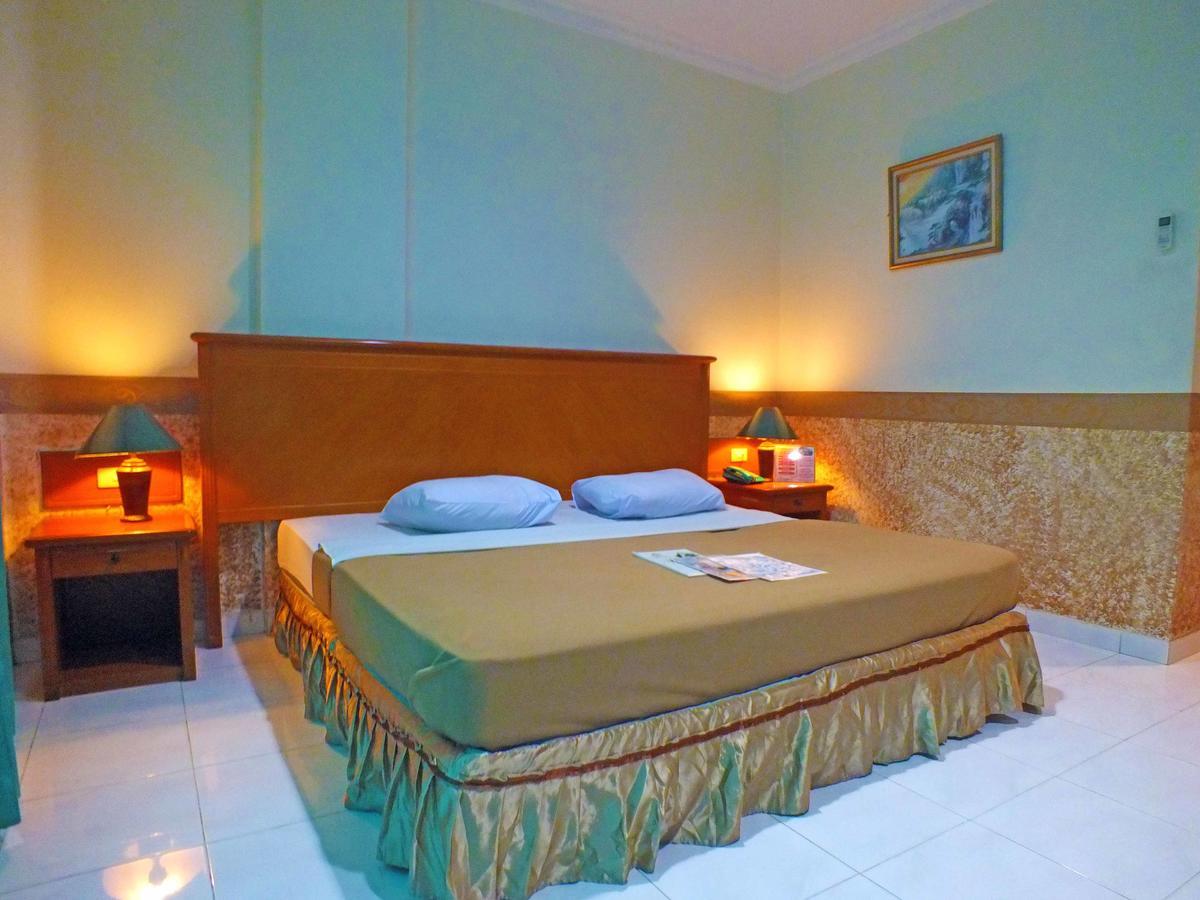 Hotel Puri Kwitang Giacarta Esterno foto