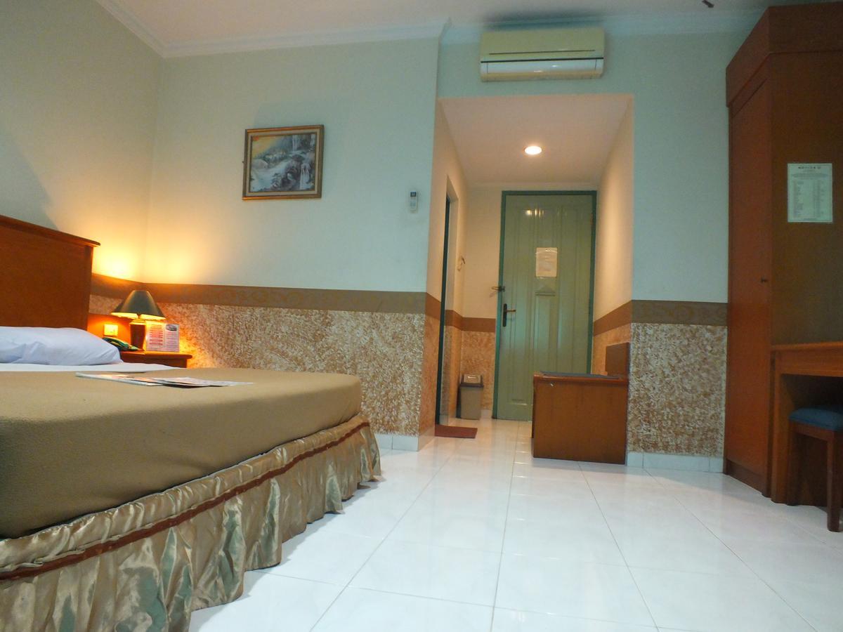 Hotel Puri Kwitang Giacarta Esterno foto